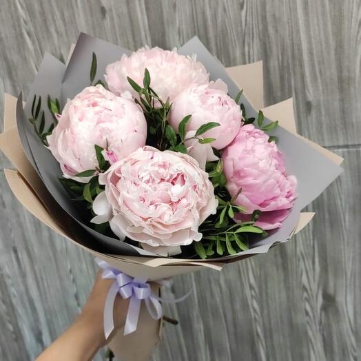 Ramo de 5 peonías Rosadas