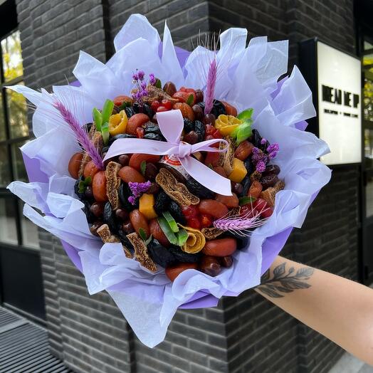 Букет из сухофруктов с медом