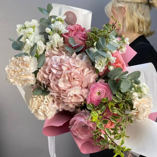 Delicate Bouquet Festival