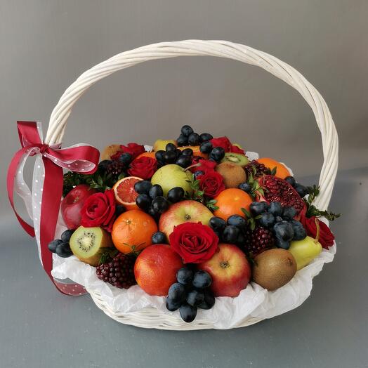Cesta de frutas "ABUNDANCIA"