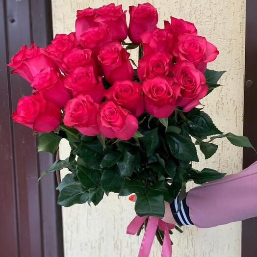 Роза Эквадор 19 штук