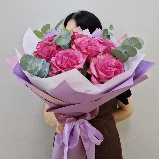 Bouquet of peony-shaped Country Blue roses