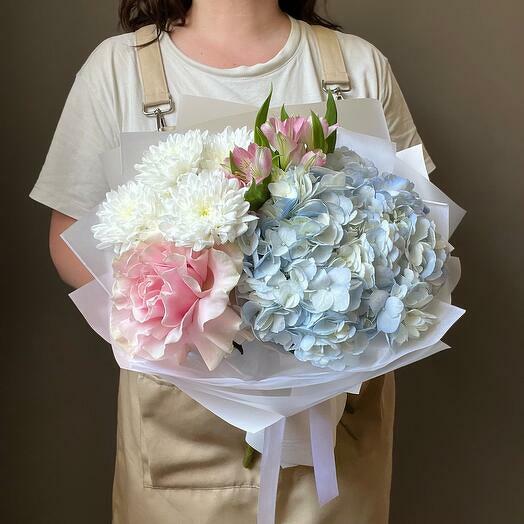 Blue Hydrangea and French Rose Elegance