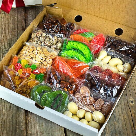 Подарочный набор орехов и сухофруктов 16 вкусов, 800гр