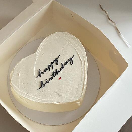 Торт-сердце 1,5 кг «happy birthday»