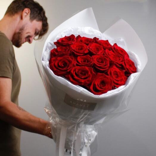 Букет красных роз