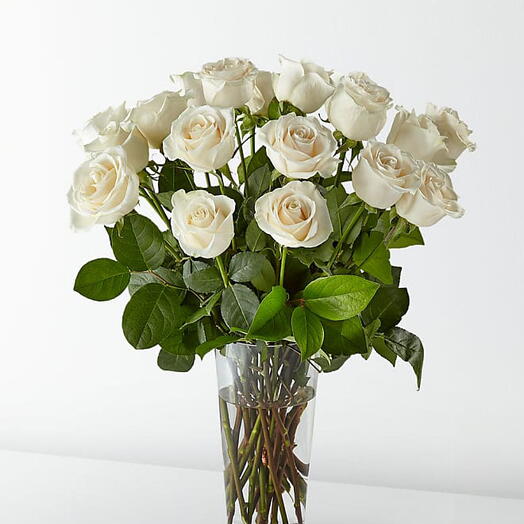 White roses in vase