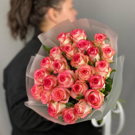 Монобукет из 25 нежных ароматных роз.Букет 655 Milin bouquet