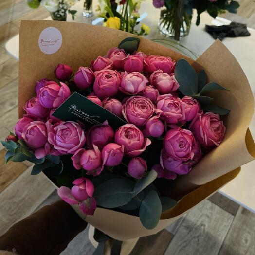 Peony-shaped bush roses