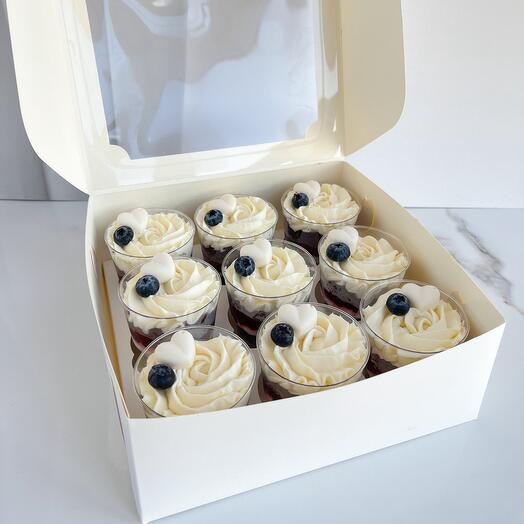 Трайфлы 9 шт с голубикой и шоколадным сердечком