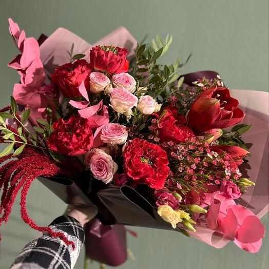 Амариллис, пионовидная роза, кустовая роза. Букет "Фламенко" яркий, красный букет на 14 февраля для любимой n139