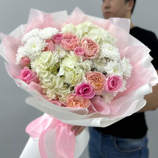 Пышный букет от Lion Flowers