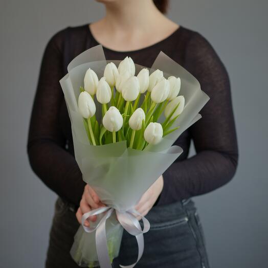 Букет белые тюльпаны 15шт
