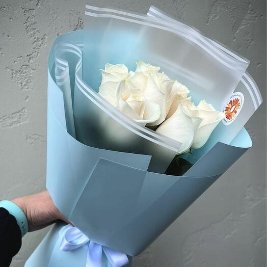 Букет из 7 белой голландской розы