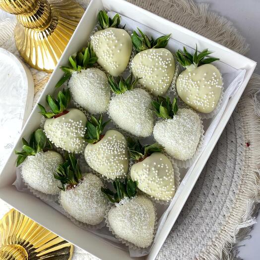 Клубника в шоколаде "Bounty" 12шт