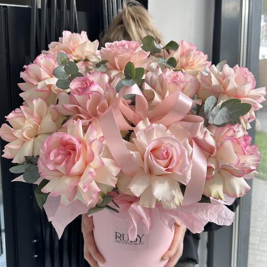 Цветы в коробке, французские розы, розовые французские розы 11шт