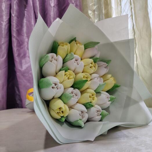 Букет из тюльпанов