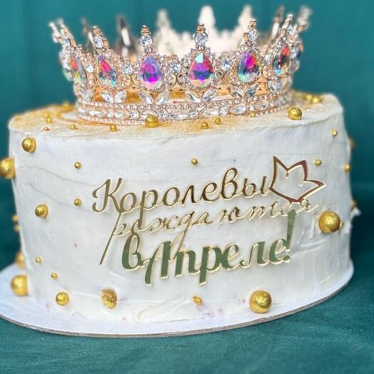 Торт с короной и блестками