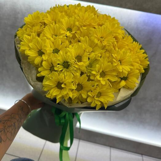 Монобукет из жёлтых хризантем