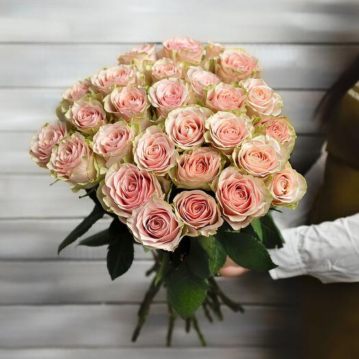 27 нежно-розовых роз Эквадор 50 см