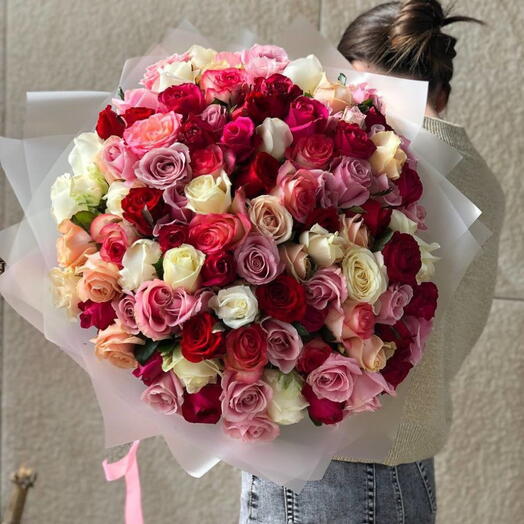 Bouquet of 101 mixed roses