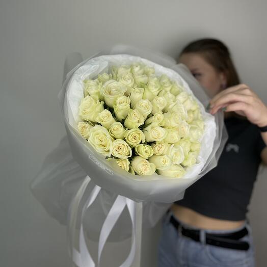 Букет из 51 белой розы