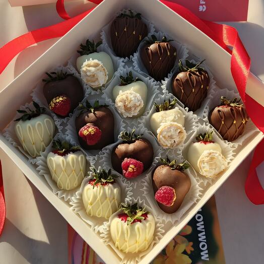 Рафаэлло с малиной 🍓Клубника🍓 десерт в шоколаде🍫