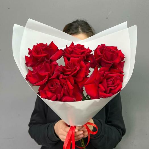 Букет из 7 красных французских роз🌹