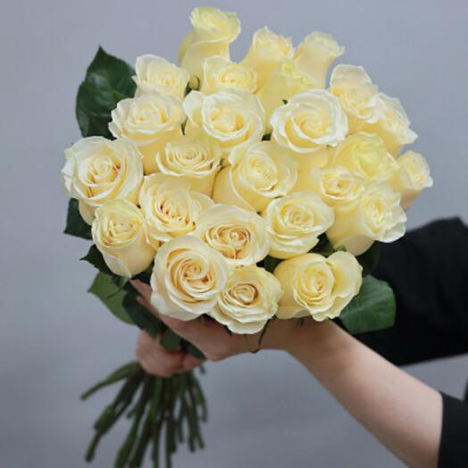 25 белых роз Lux