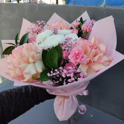 Нежный букет из французских роз