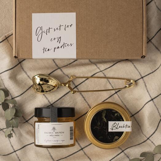 Набор с чаем и мёдом