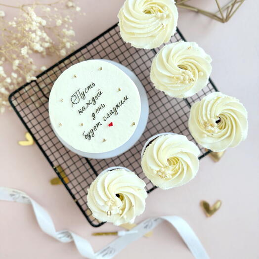 Бенто с капкейками набор маме, девушке, комплимент подарок, друзьям, коллеге. Пусть каждый день будет сладким