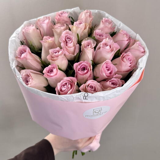 Букет из розовых кенийских роз