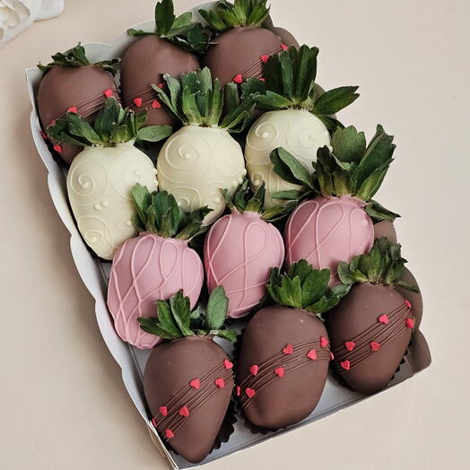 Клубника в шоколаде 12-15 шт Sweet