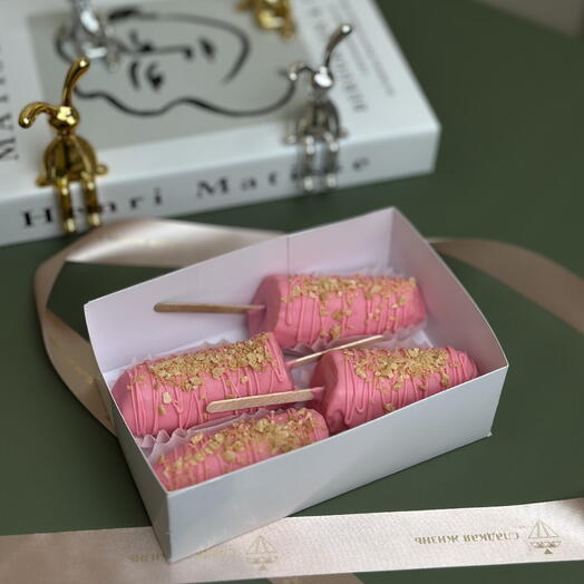 Набор бананов в розовом шоколаде 4 шт