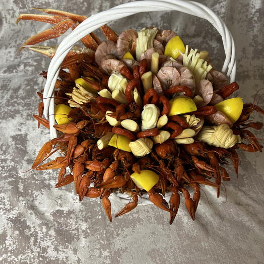 Корзина с морепродуктами ассорти