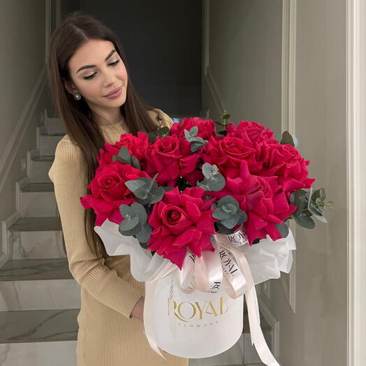 Коробка из роз