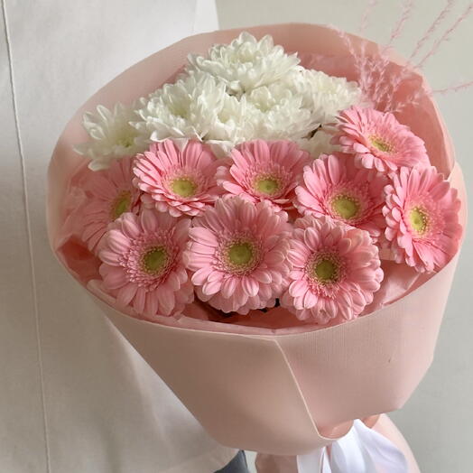 Букет хризантем и Гербер