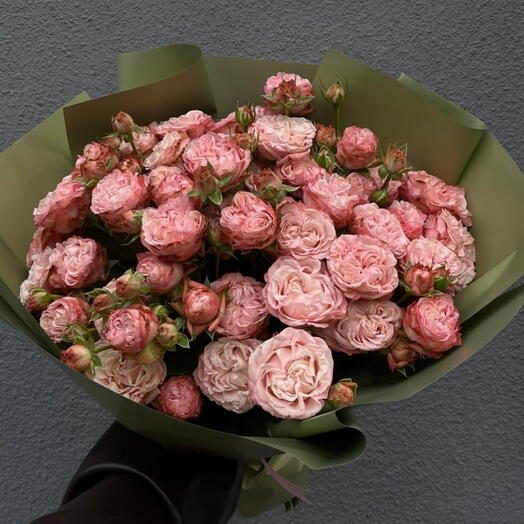 Spray rose Madam