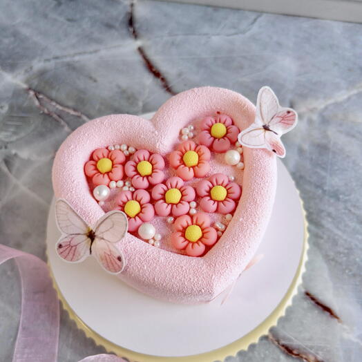 Муссовый бенто торт КЛУБНИКА (Сердце) для девушки | девочки | жены | мамы | бабушки | подруги