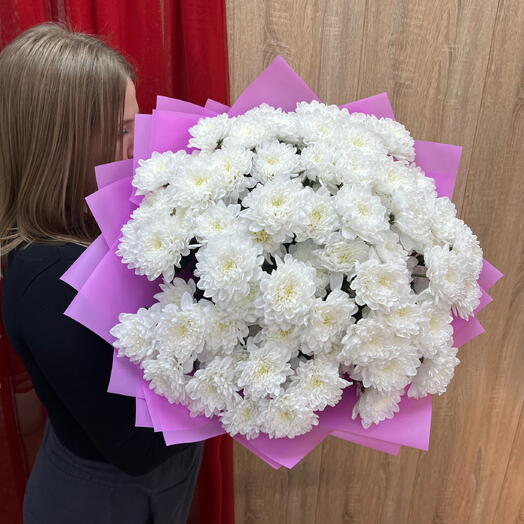 Букет из 11 белых кустовых хризантем