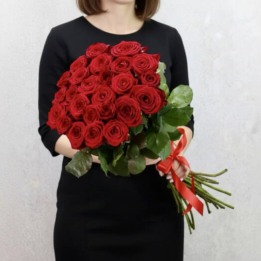 Красные розы 60 см, 25 шт