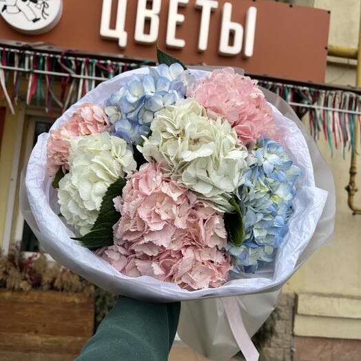 Букет из гортензий