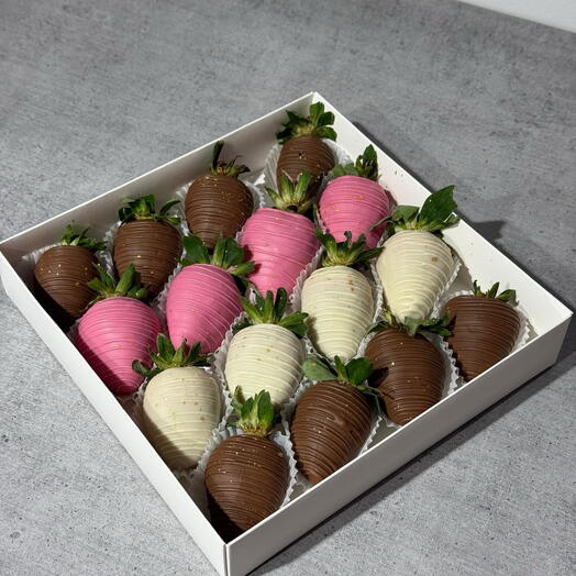 Luxury Chocolate Covered Strawberry Box