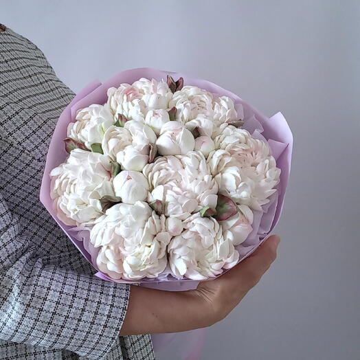 Букет нежных пионов для мамы; дочки; коллеги