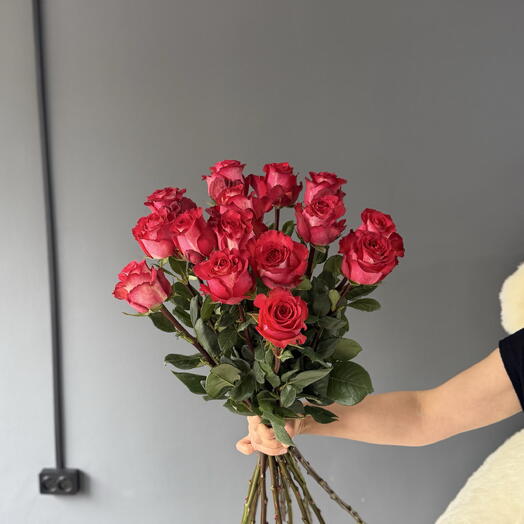 Роза Эквадор Игуасу 15шт