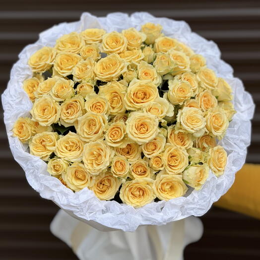 Букет из 15 кустовых роз 🤩