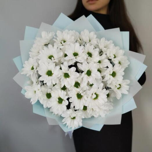 Букет с хризантемой ромашка