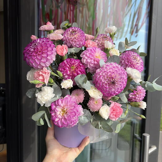 Сиреневые 💜 георгины в коробке