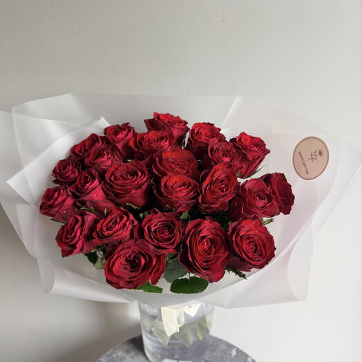 23 розы